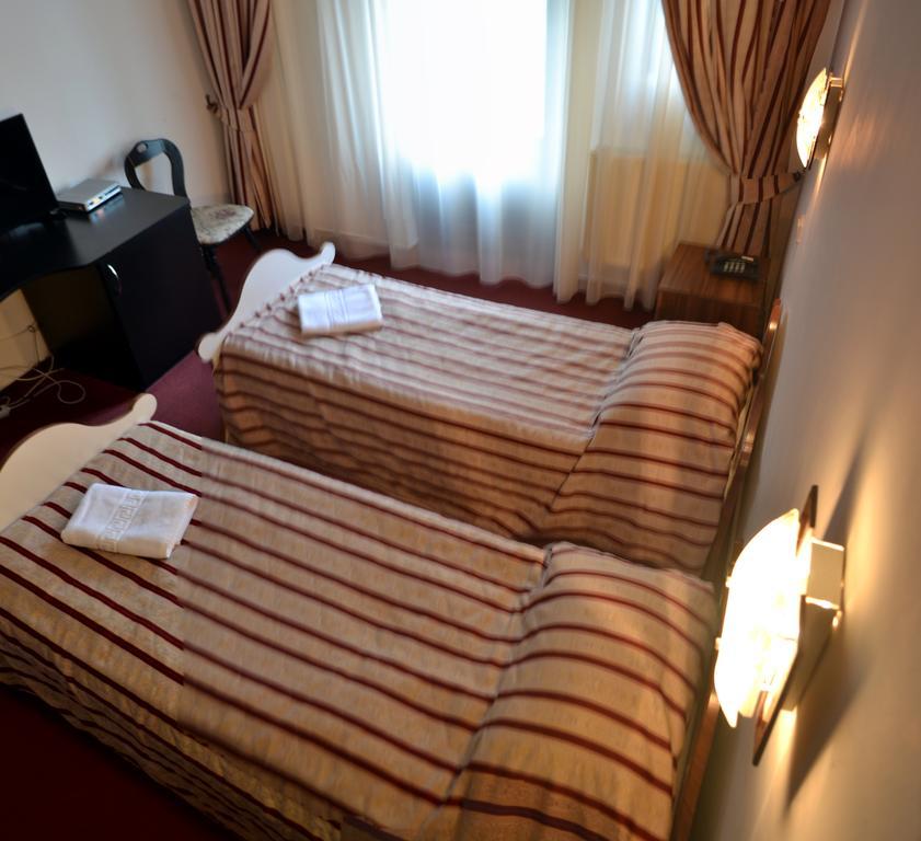 ريغين Hotel Marion Padurea Rotunda*** الغرفة الصورة